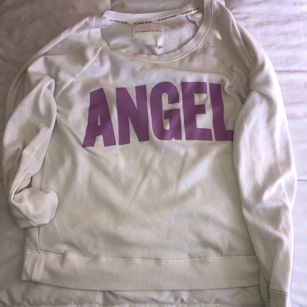 vs pink crewneck